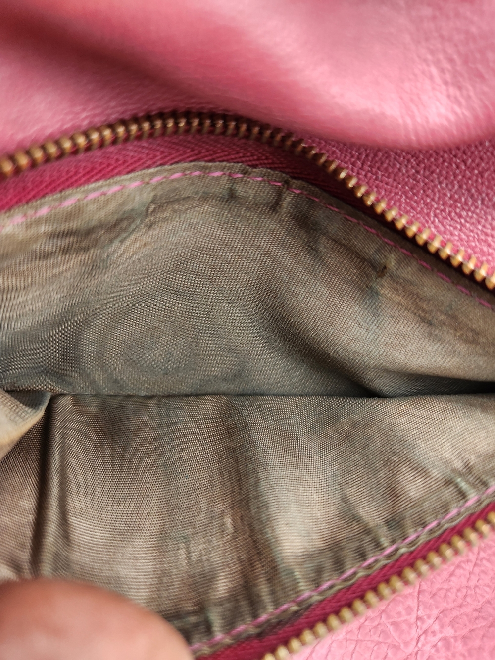 CHLOE Authentic Mauve Pink Leather Clutch with Gold-Tone Hardware - Picture 10 of 16